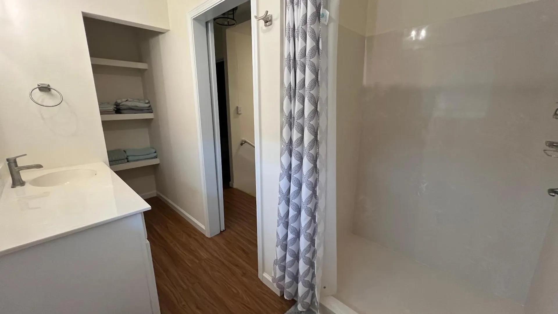 Cozy Custom Vacation Home كانيوهي 0*,  الولايات المتحدة الأمريكية